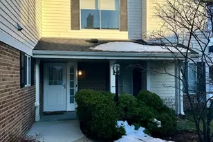 546 Willowcreek Ct, Clarendon Hills, IL 60514 - Photo 1