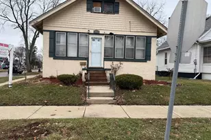1055 Fifth St, Aurora, IL 60505 - Photo 1