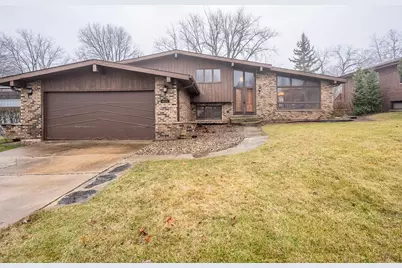 9039 Windsor Drive, Palos Hills, IL 60465 - Photo 1