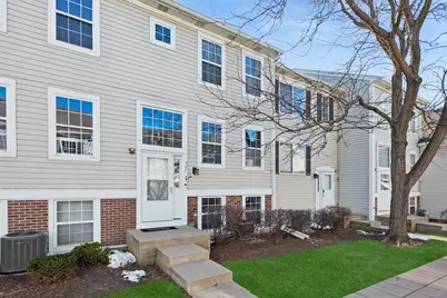 307 E Victoria Circle, North Aurora, IL 60542 - Photo 1