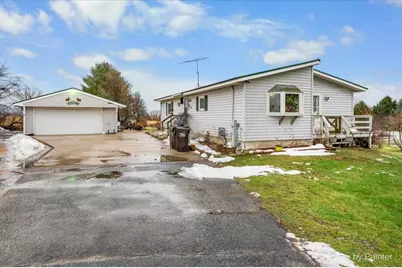 9416 Kemman Road, Hebron, IL 60034 - Photo 1