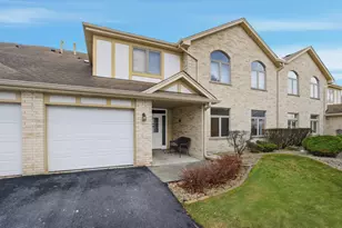 6431 Pine Cone Dr, Tinley Park, IL 60477 - Photo 1