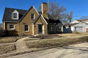 1195 S Myrtle Ave, Kankakee, IL 60901 - Photo 1