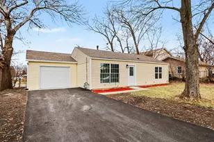 313 Louis Rd, Joliet, IL 60433 - Photo 1