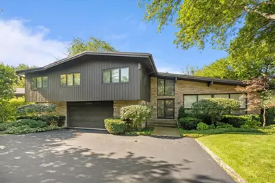 270 Charal Lane, Highland Park, IL 60035 - Photo 1
