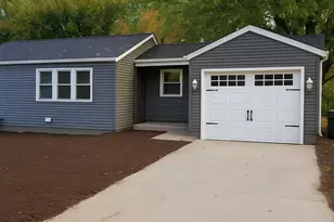 1718 Knoll Ave, McHenry, IL 60050 - Photo 1