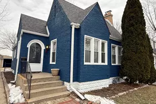 26 Keller Ave, Waukegan, IL 60085 - Photo 1