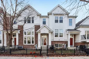 426 Plaza Pl, Aurora, IL 60504 - Photo 1