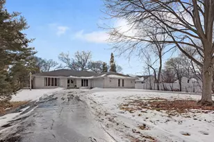 215 E Orchard St, Arlington Heights, IL 60005 - Photo 1