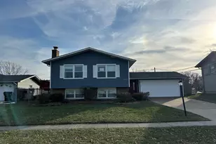 6233 El Morro Ln, Oak Forest, IL 60452 - Photo 1