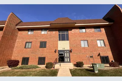 210 E Fountainview Lane #1A, Lombard, IL 60148 - Photo 1