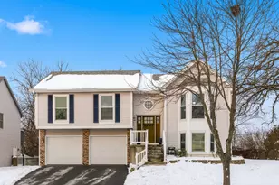 1032 Oak Tree Trail, Lake Villa, IL 60046 - Photo 1