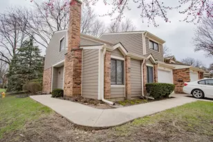 211 W Hanover Pl, Mount Prospect, IL 60056 - Photo 1