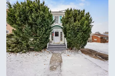 14 N Highland Avenue, Aurora, IL 60506 - Photo 1