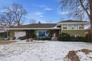 1009 Hastings St, Park Ridge, IL 60068 - Photo 1