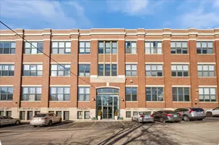 601 Linden Pl, Evanston, IL 60202 - Photo 1