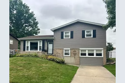 5653 Dover Road, Oak Forest, IL 60452 - Photo 1