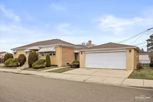 7657 W Gunnison St, Norridge, IL 60706 - Photo 1