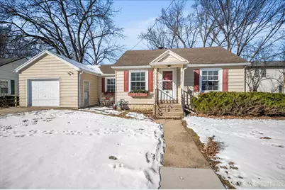 611 Carlson Street, Sycamore, IL 60178 - Photo 1