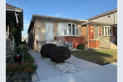 5820 S Rutherford Avenue, Chicago, IL 60638 - Photo 1