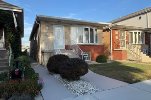 5820 S Rutherford Ave, Chicago, IL 60638 - Photo 1