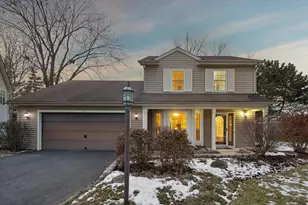 9 Juniper Ct, Streamwood, IL 60107 - Photo 1