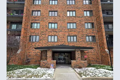 9377 Landings Lane #M507, Des Plaines, IL 60016 - Photo 1