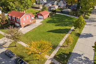 241 S Park St, Westmont, IL 60559 - Photo 1