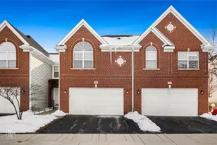 150 Fulbright Ln, Schaumburg, IL 60194 - Photo 1