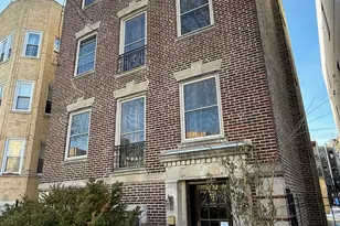 6122 N Mozart St, Chicago, IL 60659 - Photo 1