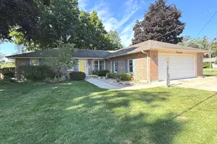 13 Erin Ln, Kankakee, IL 60901 - Photo 1