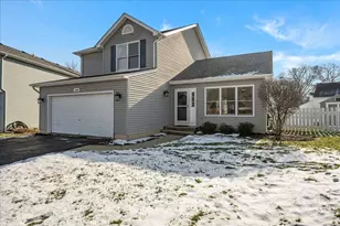 1305 Fox Meadow Ct, Saint Charles, IL 60174 - Photo 1