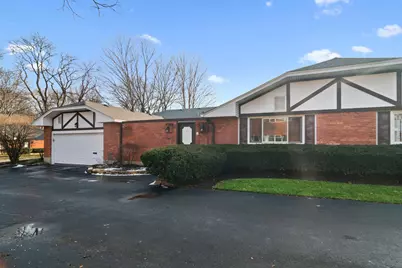1 Harrogate On Oxford Road, Rolling Meadows, IL 60008 - Photo 1
