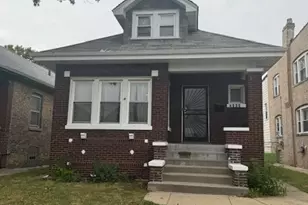 4830 W Crystal St, Chicago, IL 60651 - Photo 1