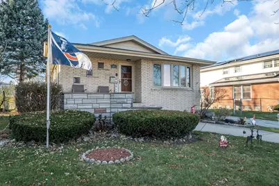 10840 S Kolmar Avenue, Oak Lawn, IL 60453 - Photo 1