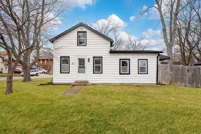 142 Jefferson Street, Montgomery, IL 60538 - Photo 1