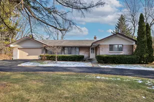 103 S Maple Ln, Prospect Heights, IL 60070 - Photo 1