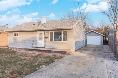 334 E Baker Street, Bloomington, IL 61701 - Photo 1