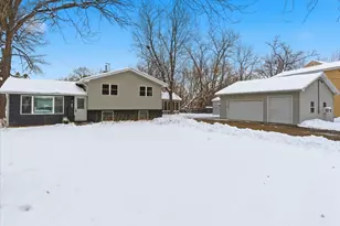 4 N Lake Ave, Third Lake, IL 60030 - Photo 1