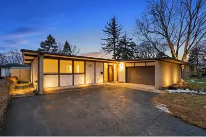 255 E 170th Street, South Holland, IL 60473 - Photo 1