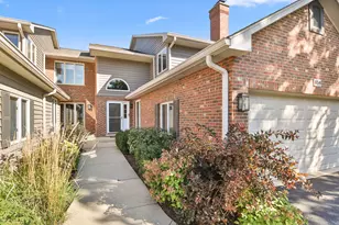 859 Saddlewood Dr, Glen Ellyn, IL 60137 - Photo 1