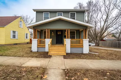 1207 W Walnut Street, Bloomington, IL 61701 - Photo 1
