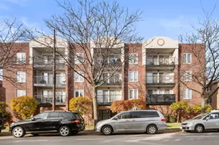 5840 W Lawrence Ave, Chicago, IL 60630 - Photo 1