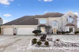 4005 White Eagle Dr, Naperville, IL 60564 - Photo 1