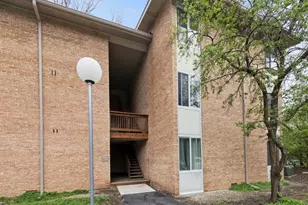 5809 Oakwood Dr, Lisle, IL 60532 - Photo 1