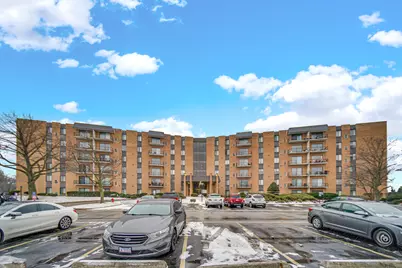 900 W Sunset Drive #405, Glenwood, IL 60425 - Photo 1