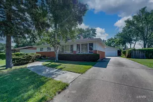 365 Washington Blvd, Hoffman Estates, IL 60169 - Photo 1