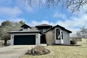 3 Deer Park Ln, Oglesby, IL 61348 - Photo 1