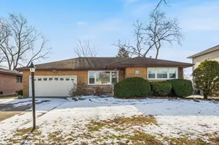 6733 W 88th St, Oak Lawn, IL 60453 - Photo 1