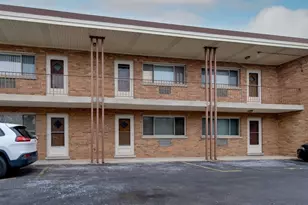 16 N Garfield St, Lombard, IL 60148 - Photo 1